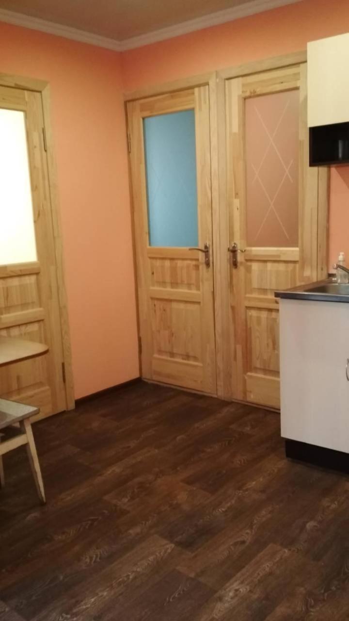 Частный дом, р-н 3 городской больницы Черкаси Екстер'єр фото
